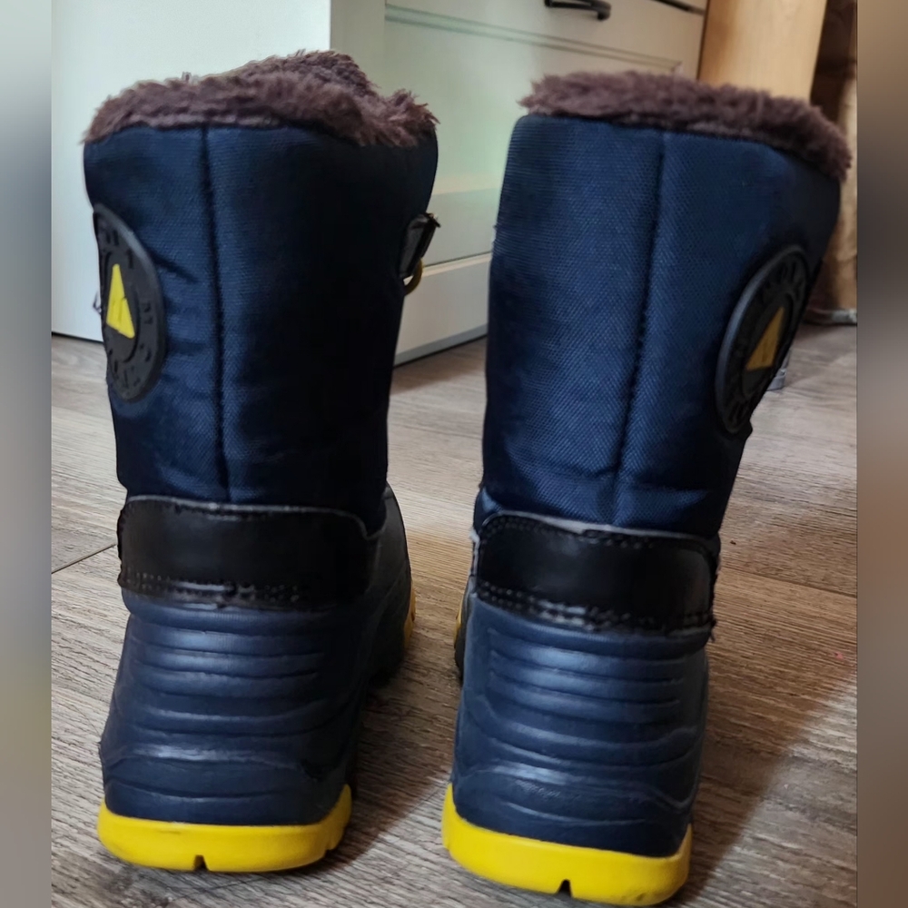 Nova Mountain Little Kid's Snow Boots Navy Yellow Size 10.5 Kids - Picture 3 of 8
